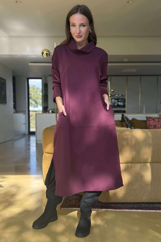 Scuba Stretch Funnel Neck Cocoon Dress Dark Cherry /6=